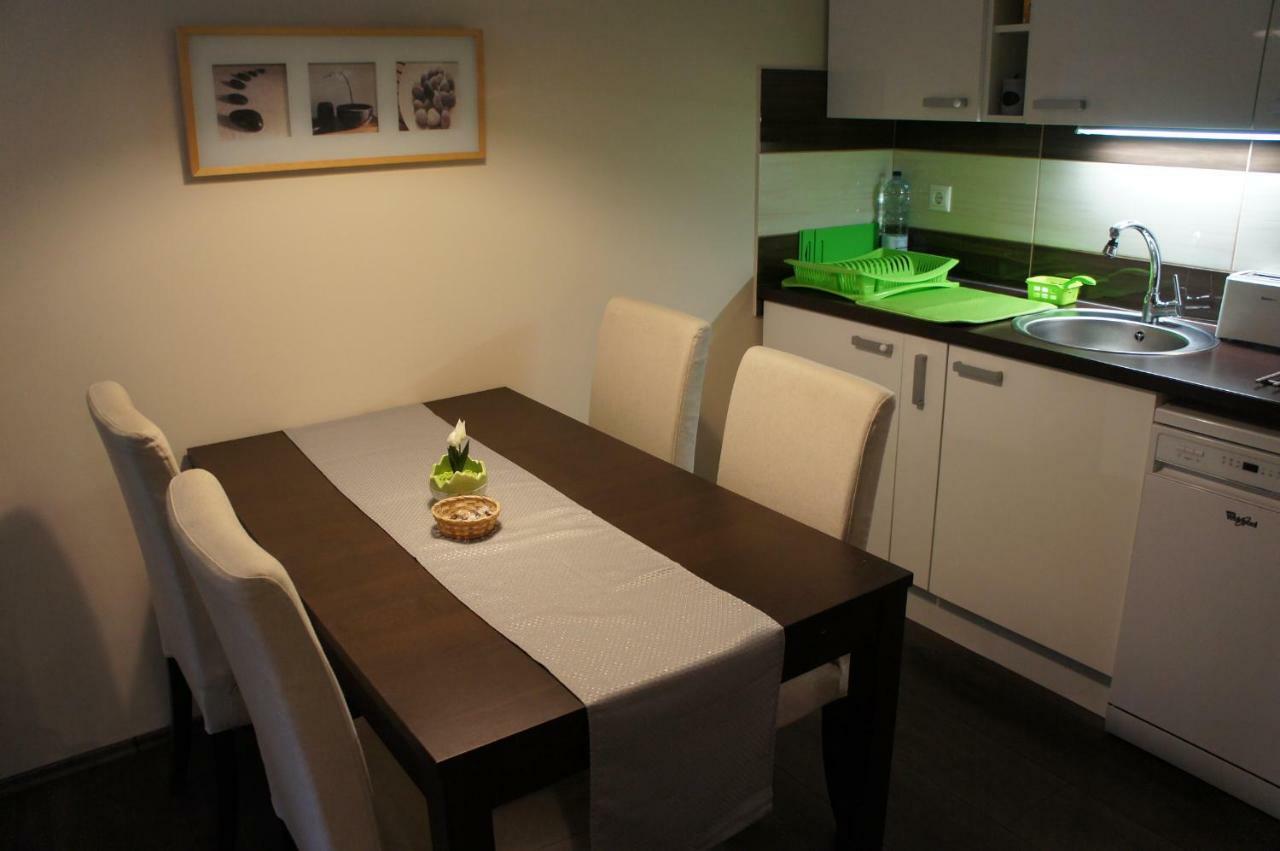 Viktória Apartmanok Siófok Zewnętrze zdjęcie