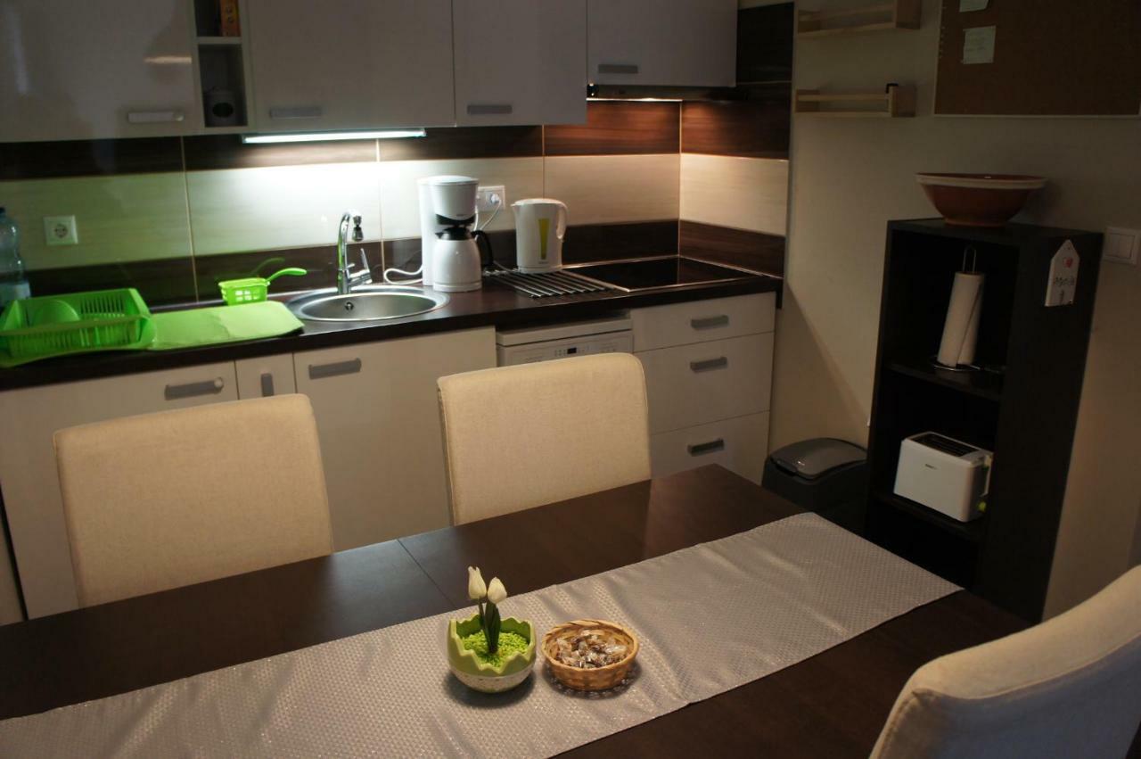 Viktória Apartmanok Siófok Zewnętrze zdjęcie